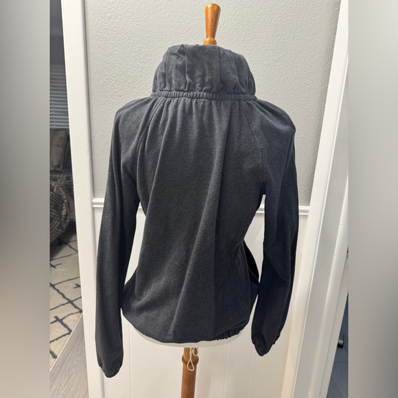 Lululemon After All Pullover - Heathered Black - Size 6 - Picture 6 of 8